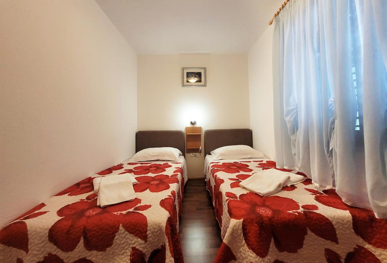 Luxury Villa Poquito Zagvozd Buitenkant foto
