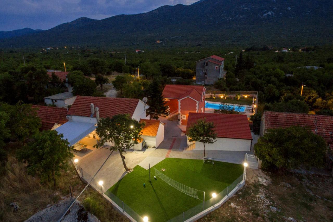 Luxury Villa Poquito Zagvozd Buitenkant foto